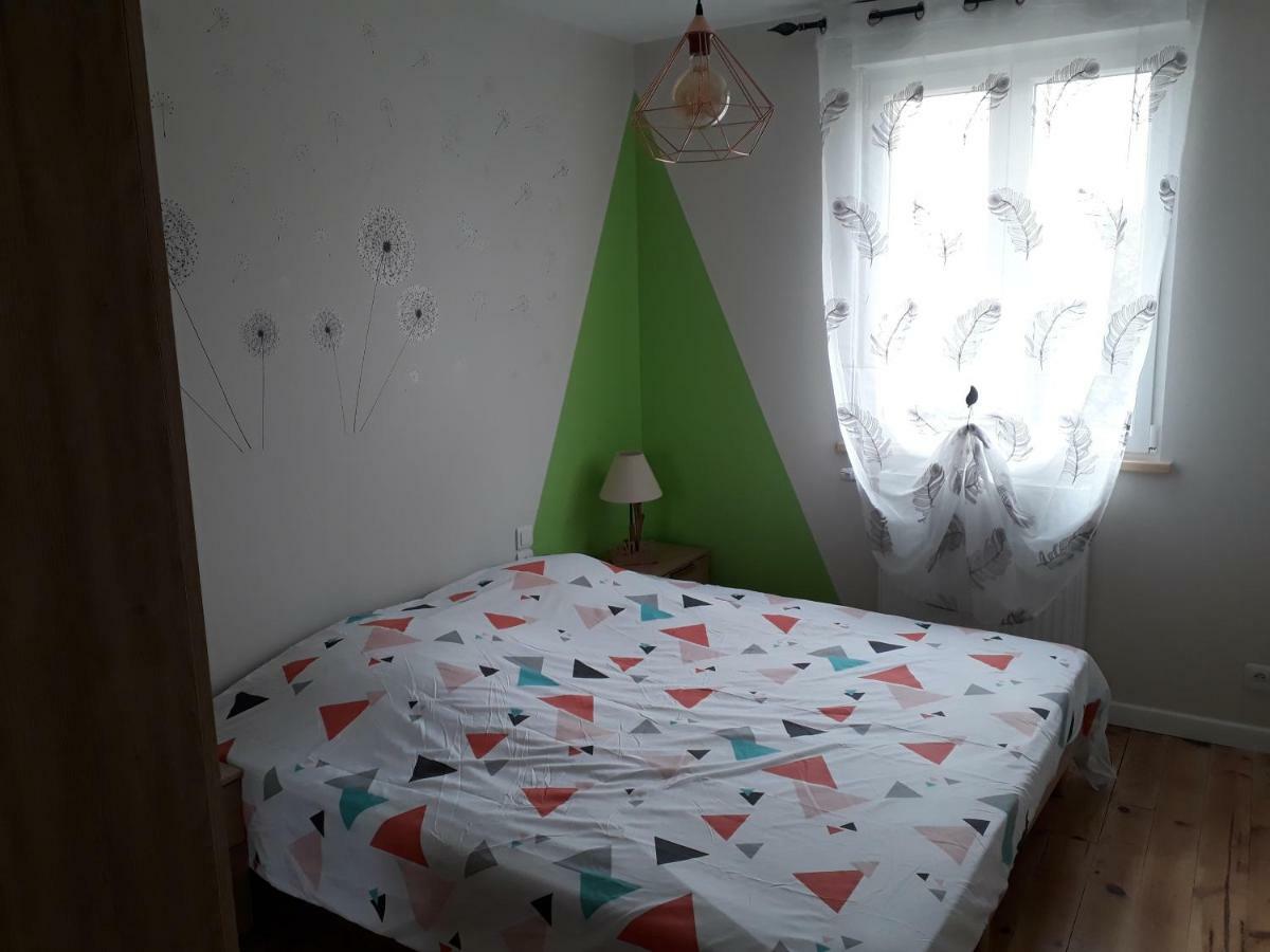 Gite " Le Vieux Noyer" Liesville-sur-Douve Bagian luar foto